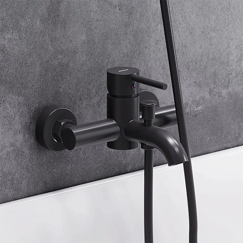 Смеситель для ванны Damixa Scandinavian Pure 361000300 черный Смеситель для ванны Damixa Scandinavian Pure 361000300 черный