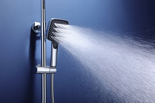 Душевая система Vincea Core VSFS-4CO1BN с изливом, брашированный никель Душевая система Vincea Core VSFS-4CO1BN с изливом, брашированный никель