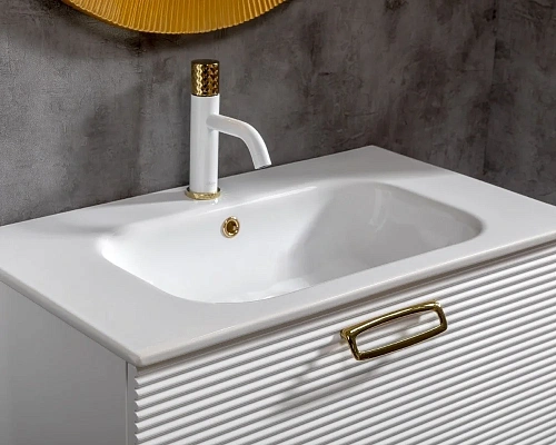 Смеситель для раковины Boheme STICK WHITE DIAMOND GOLD 121-WG Смеситель для раковины Boheme STICK WHITE DIAMOND GOLD 121-WG