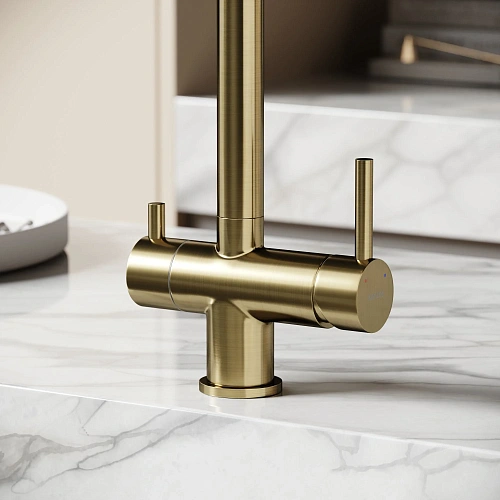 Смеситель для кухни SANCOS Foster SC4014BG с возможностью подключения фильтра, брашированное золото Смеситель для кухни SANCOS Foster SC4014BG с возможностью подключения фильтра, брашированное золото