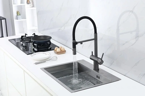 Смеситель для кухни Paulmark Gravity вороненая сталь Gr213888-GM Смеситель для кухни Paulmark Gravity вороненая сталь Gr213888-GM