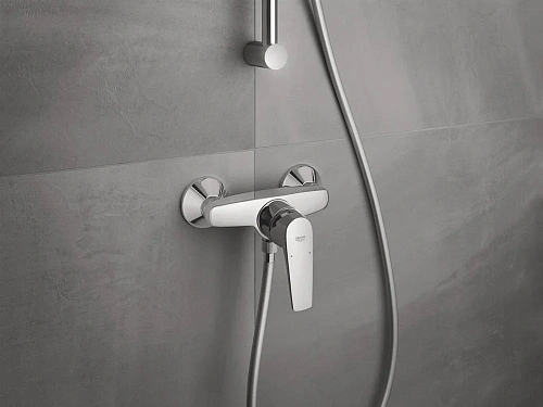 Смеситель для душа GROHE BauFlow, хром (23755000) Смеситель для душа GROHE BauFlow, хром (23755000)