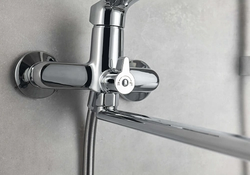 Смеситель для ванны Aquatek ВЕГА AQ1042CR хром Смеситель для ванны Aquatek ВЕГА AQ1042CR хром