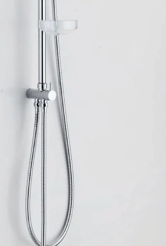 Душевая система Agger Glorious A1293500 с изливом, хром Душевая система Agger Glorious A1293500 с изливом, хром