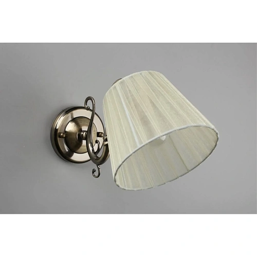 Светильник настенный (Бра) Omnilux Leonessa OML-29111-01 Светильник настенный (Бра) Omnilux Leonessa OML-29111-01