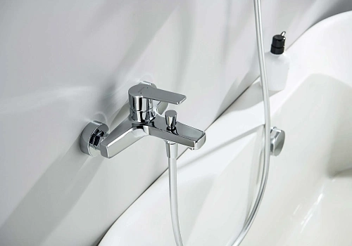 Смеситель для ванны Aquatek ЛУГАНО AQ1748CR хром Смеситель для ванны Aquatek ЛУГАНО AQ1748CR хром