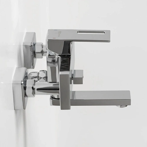 Смеситель для ванны WasserKRAFT Alme 1501 хром Смеситель для ванны WasserKRAFT Alme 1501 хром