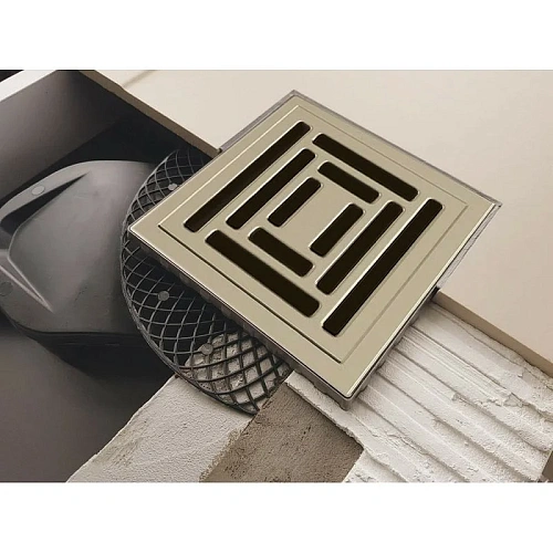 Душевой трап BERGES PLATZ Uno 150х150, матовый хром, S-сифон D50 H60 боковой 090170 Душевой трап BERGES PLATZ Uno 150х150, матовый хром, S-сифон D50 H60 боковой 090170