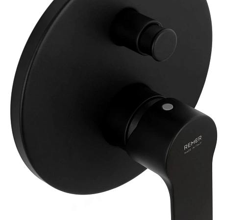Душевая система Remer Energy EY09S02MD25NOVB, черный матовый Душевая система Remer Energy EY09S02MD25NOVB, черный матовый