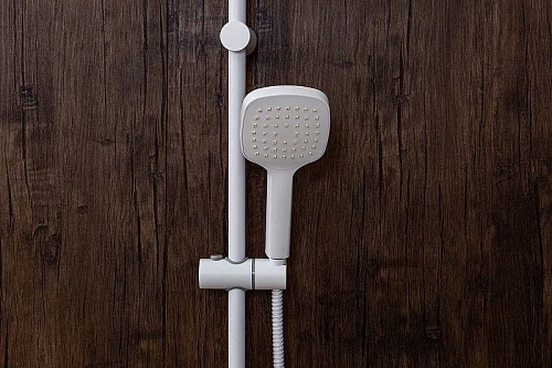 Душевая система Orange O-Shower OW04w белый Душевая система Orange O-Shower OW04w белый