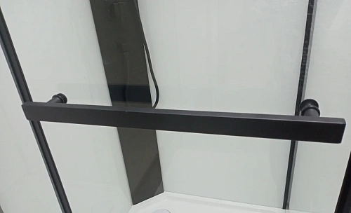 Душевая кабина Ceruttispa CHIKA901B без крыши 90x90x215-225 профиль черный, стекло прозрачное Душевая кабина Ceruttispa CHIKA901B без крыши 90x90x215-225 профиль черный, стекло прозрачное