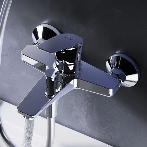 Смеситель для ванны AM.PM Gem F90A10000, хром Смеситель для ванны AM.PM Gem F90A10000, хром