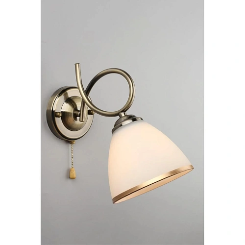 Светильник настенный (Бра) Omnilux Alimini OML-25301-01 Светильник настенный (Бра) Omnilux Alimini OML-25301-01