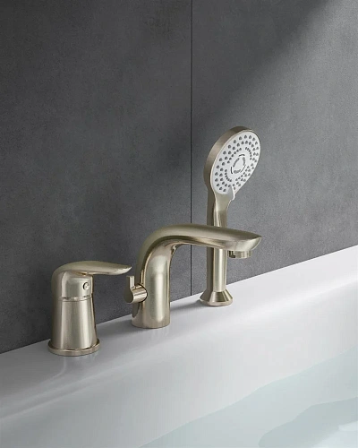 Смеситель на борт ванны Orange Otto M22-333ni никель Смеситель на борт ванны Orange Otto M22-333ni никель