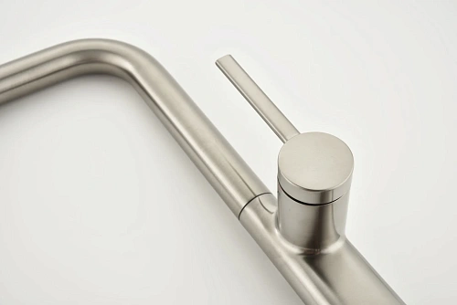 Смеситель для кухни AQUAme Cucina AQM9903BN с выдвижным изливом, с подключением к фильтру с питьевой водой, никель шлифованный Смеситель для кухни AQUAme Cucina AQM9903BN с выдвижным изливом, с подключением к фильтру с питьевой водой, никель шлифованный