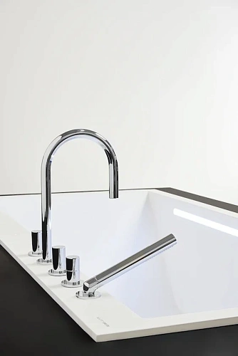 Ванна из искусственного камня Laufen Kartell by Laufen 170х86 2.2433.1.000.616.1 170x86x44 Ванна из искусственного камня Laufen Kartell by Laufen 170х86 2.2433.1.000.616.1 170x86x44