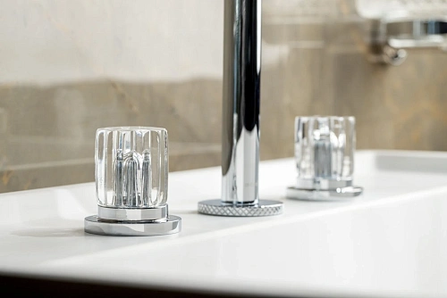 Смеситель для раковины Boheme ELEGANTE CHROME 152-CR-EL Смеситель для раковины Boheme ELEGANTE CHROME 152-CR-EL