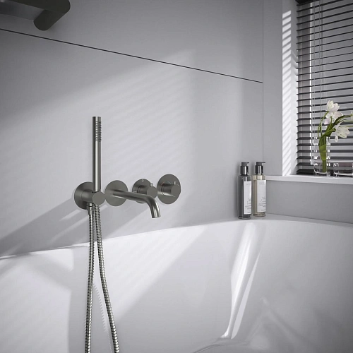 Смеситель для ванны Timo Saona 2324/18YSM встраиваемый с термостатом черное золото Смеситель для ванны Timo Saona 2324/18YSM встраиваемый с термостатом черное золото