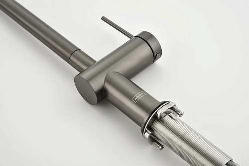 Смеситель для кухни AQUAme Cucina AQM9901GM с выдвижным изливом, металл Смеситель для кухни AQUAme Cucina AQM9901GM с выдвижным изливом, металл