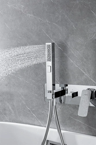 Смеситель для ванны с душем Allen Brau Infinity 5.21007-00 с внутренней частью Смеситель для ванны с душем Allen Brau Infinity 5.21007-00 с внутренней частью