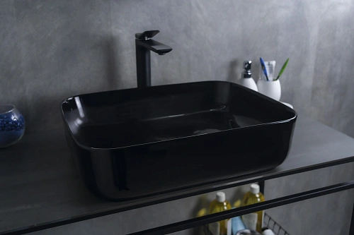 Раковина Gid BL1304 53351 накладная черная глянцевая 50x39x13 Раковина Gid BL1304 53351 накладная черная глянцевая 50x39x13