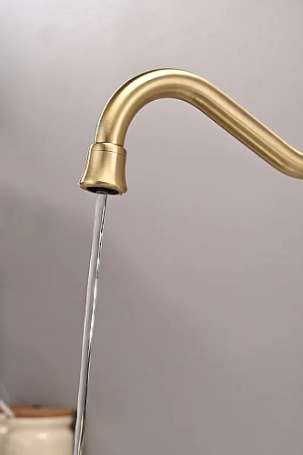 Смеситель для кухни Paulmark Retro бронза Re213226-BR Смеситель для кухни Paulmark Retro бронза Re213226-BR