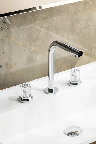 Смеситель для раковины Boheme ELEGANTE CHROME 152-CR-EL Смеситель для раковины Boheme ELEGANTE CHROME 152-CR-EL