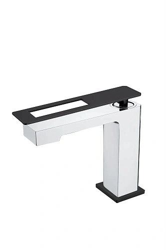 Смеситель для раковины Boheme ChromeBlack 141-CRB Смеситель для раковины Boheme ChromeBlack 141-CRB