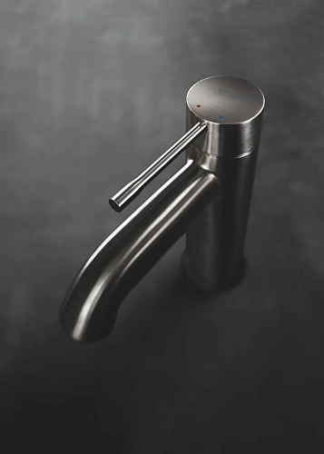 Смеситель для раковины GROHE Essence New с донным клапаном, темный графит матовый (23589AL1) Смеситель для раковины GROHE Essence New с донным клапаном, темный графит матовый (23589AL1)