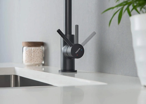 Смеситель для кухни Aquatek ЕВРОПА AQ1382MB Черный матовый Смеситель для кухни Aquatek ЕВРОПА AQ1382MB Черный матовый