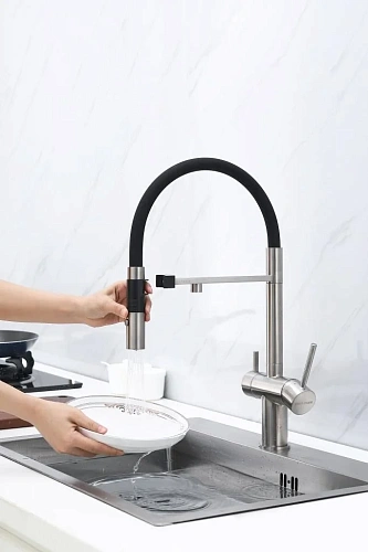 Смеситель для кухни Paulmark Gravity брашированная нерж.сталь Gr213888-BS Смеситель для кухни Paulmark Gravity брашированная нерж.сталь Gr213888-BS