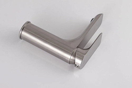 Смеситель для раковины Remer Infinity I12XV, сталь Смеситель для раковины Remer Infinity I12XV, сталь