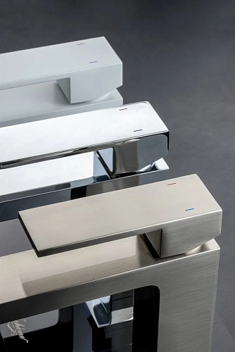 Смеситель для раковины Boheme Qubic Brushed Nickel 471-NB Смеситель для раковины Boheme Qubic Brushed Nickel 471-NB