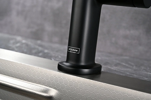 Смеситель для кухни AQUAme Cucina AQM9903MB с выдвижным изливом, с подключением к фильтру с питьевой водой, черный матовый Смеситель для кухни AQUAme Cucina AQM9903MB с выдвижным изливом, с подключением к фильтру с питьевой водой, черный матовый