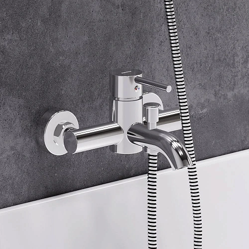 Смеситель для ванны Damixa Scandinavian Pure 361000000 хром Смеситель для ванны Damixa Scandinavian Pure 361000000 хром