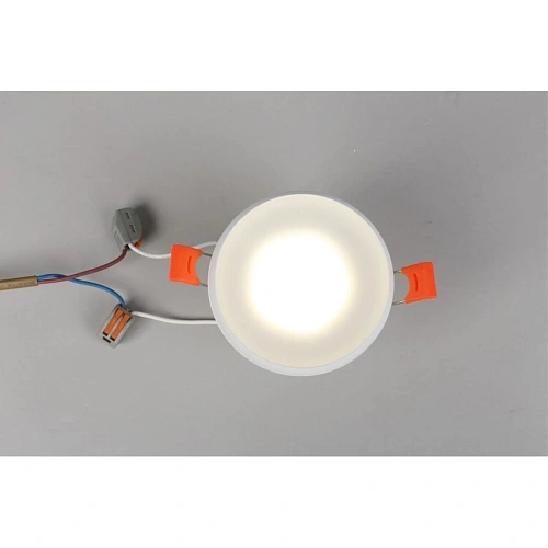 Светильник встраиваемый-накладной Omnilux Genova OML-102809-01 Светильник встраиваемый-накладной Omnilux Genova OML-102809-01