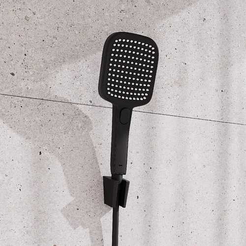 Душевая лейка IDDIS Esper (ESP3FBSi18) квадратная, черная матовая Душевая лейка IDDIS Esper (ESP3FBSi18) квадратная, черная матовая