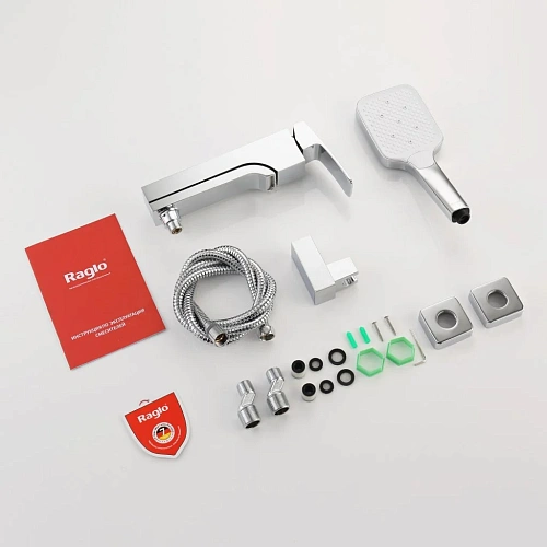 Смеситель для ванны Raglo R02.30, хром Смеситель для ванны Raglo R02.30, хром