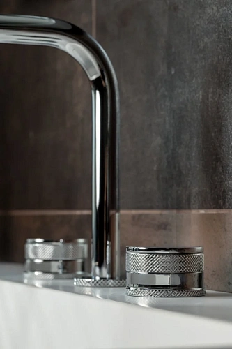 Смеситель для раковины Boheme PRESTIGE CHROME 152-CR-PR Смеситель для раковины Boheme PRESTIGE CHROME 152-CR-PR