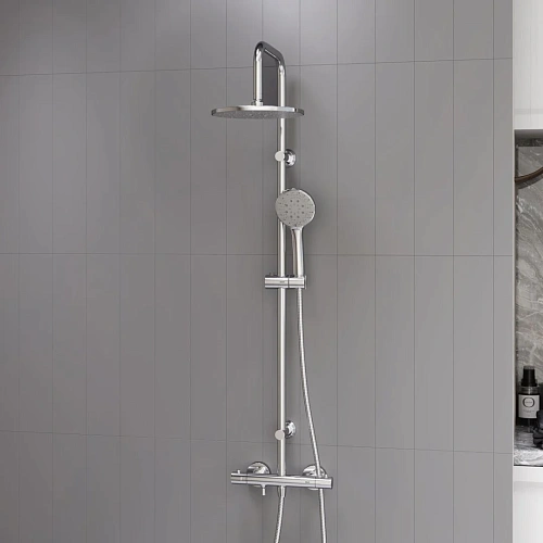 Душевая система Dorff Futura D0710500 с термостатом, хром Душевая система Dorff Futura D0710500 с термостатом, хром