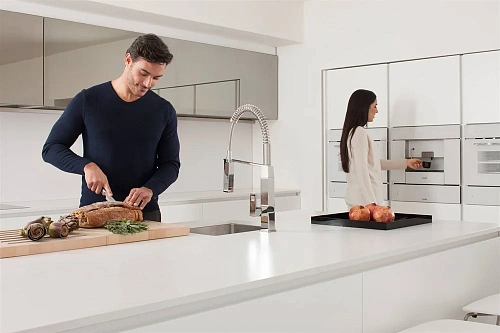 Смеситель для кухни GROHE Eurocube профессиональный, хром (31395000) Смеситель для кухни GROHE Eurocube профессиональный, хром (31395000)