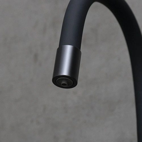 Смеситель для кухни Lemark Expert LM5083BL-Black c гибким изливом, с подключением к фильтру, черный/черный Смеситель для кухни Lemark Expert LM5083BL-Black c гибким изливом, с подключением к фильтру, черный/черный