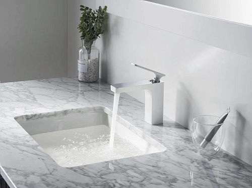 Смеситель для раковины Timo Torne 4361/00-16F хром-белый Смеситель для раковины Timo Torne 4361/00-16F хром-белый