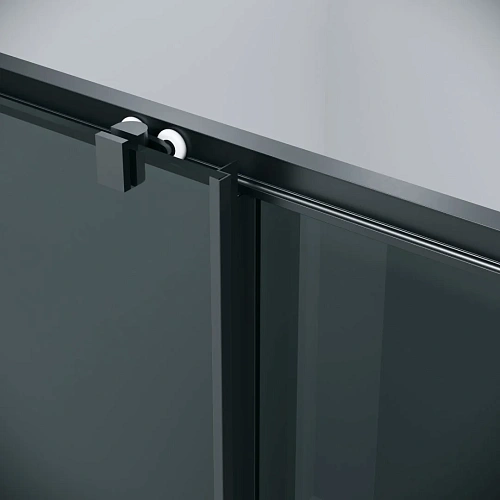 Душевая дверь GROSSMAN Cosmo 100.K33.02.110.21.10 (110x195) черный матовый, стекло тонированное Душевая дверь GROSSMAN Cosmo 100.K33.02.110.21.10 (110x195) черный матовый, стекло тонированное