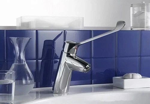 Смеситель для раковины Jacob Delafon Easy E18161-CP с донным клапаном Смеситель для раковины Jacob Delafon Easy E18161-CP с донным клапаном