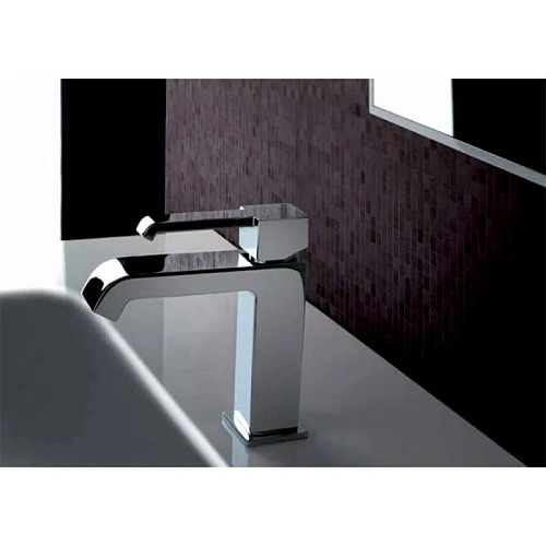 Душевой гарнитур Paini Catania 700 CTCR121L7 Душевой гарнитур Paini Catania 700 CTCR121L7