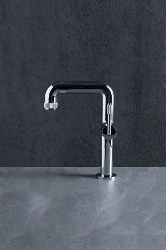 Смеситель для раковины Allen Brau Reality 5.32002-00 хром Смеситель для раковины Allen Brau Reality 5.32002-00 хром