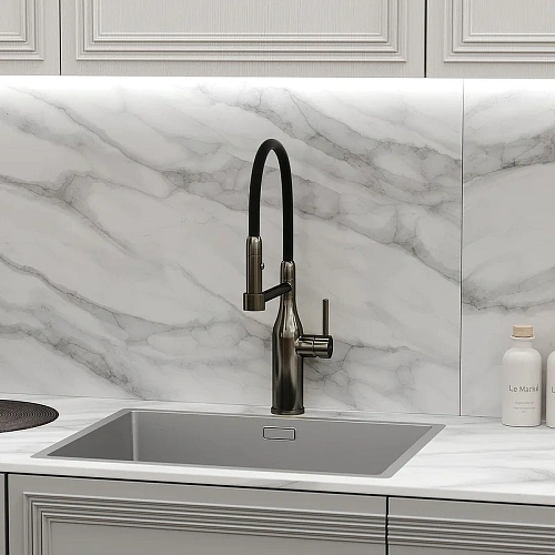 Смеситель для кухни Sancos Pride SC4011GG с гибким изливом, вороненая сталь Смеситель для кухни Sancos Pride SC4011GG с гибким изливом, вороненая сталь