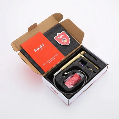 Смеситель для раковины Raglo R10.10.03, сатин золотой Смеситель для раковины Raglo R10.10.03, сатин золотой