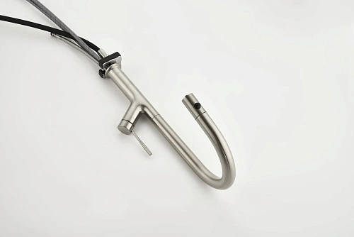 Смеситель для кухни AQUAme Cucina AQM9905BN с выдвижным изливом, с подключением к фильтру с питьевой водой, никель шлифованный Смеситель для кухни AQUAme Cucina AQM9905BN с выдвижным изливом, с подключением к фильтру с питьевой водой, никель шлифованный